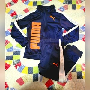 Puma tracksuit boys size 5 excellent condition